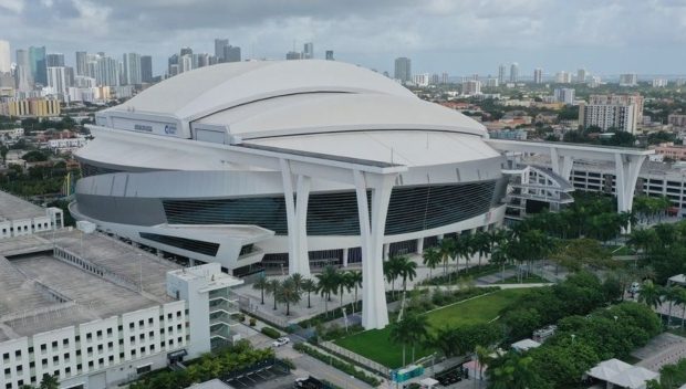 Los Estadios de los Marlins y los Heat en Miami cambian de nombre