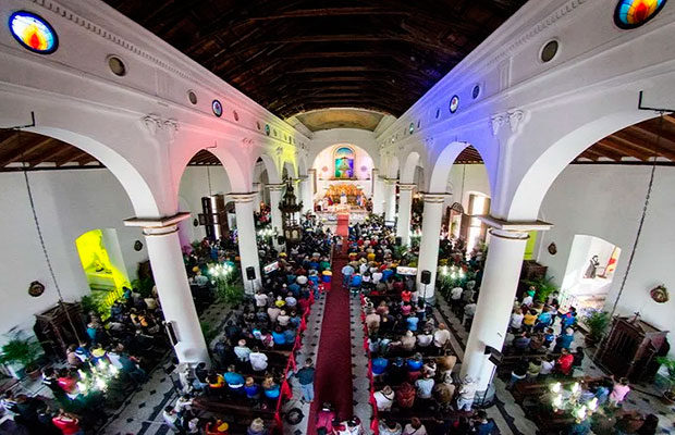 Celebran tradicional Misa del Deporte en Iglesia La Pastora en Caracas - El  Aragueño