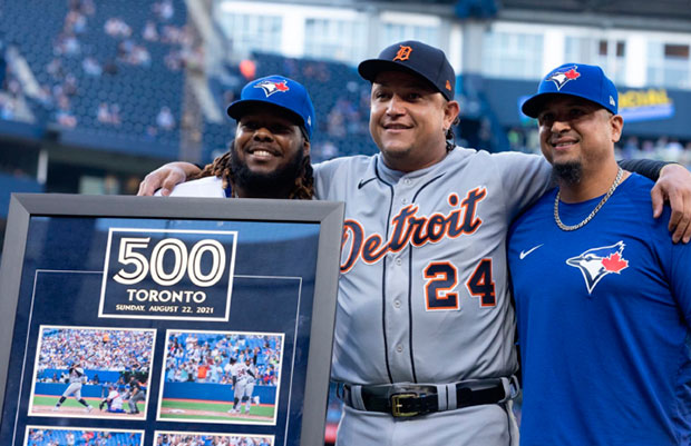 MLB: Azulejos de Toronto también homenajeó a Miguel Cabrera