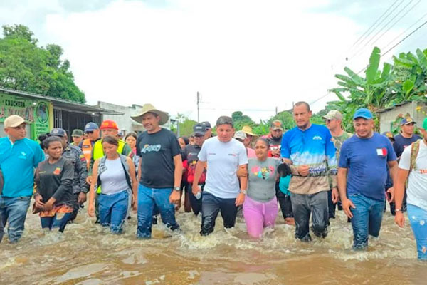 53.000-personas-y-más-de-7.000