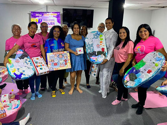 Autoridad-Única-de-la-Mujer-de-Aragua-entrega