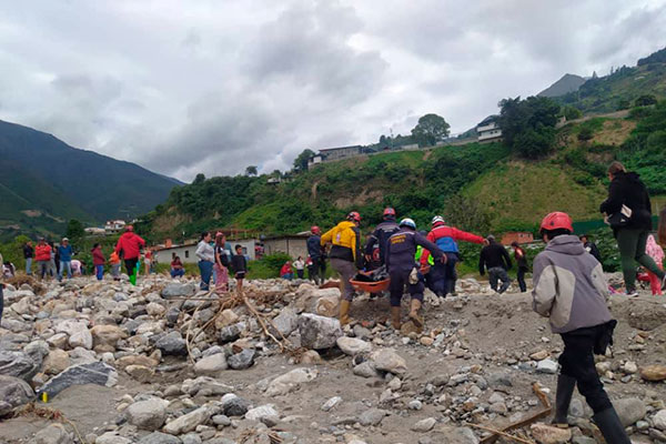 Comunidades-y-voluntarios-lideran-respuesta-humanitaria