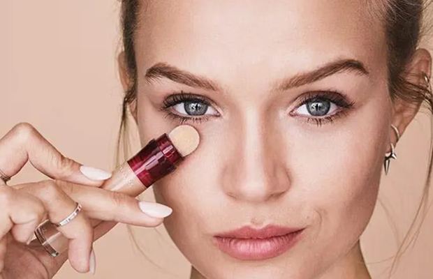 Conoce la manera que hace duradero el efecto del corrector de ojeras