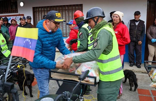 Extienden jornadas de atención social en Mérida
