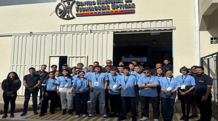 Jóvenes brillan en astronomía y se preparan para representar a Venezuela en Rusia