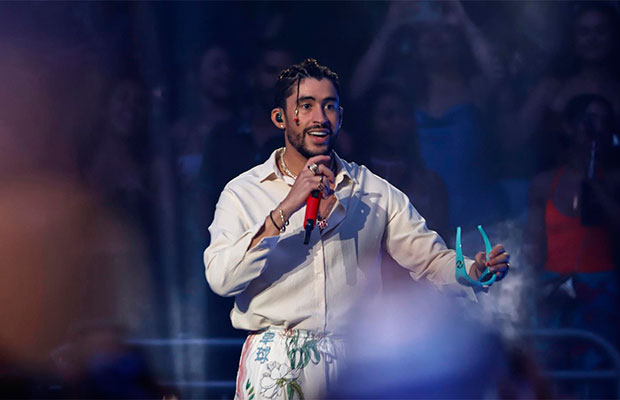 Bad-Bunny-pone-a-perrear-a-los-sordos