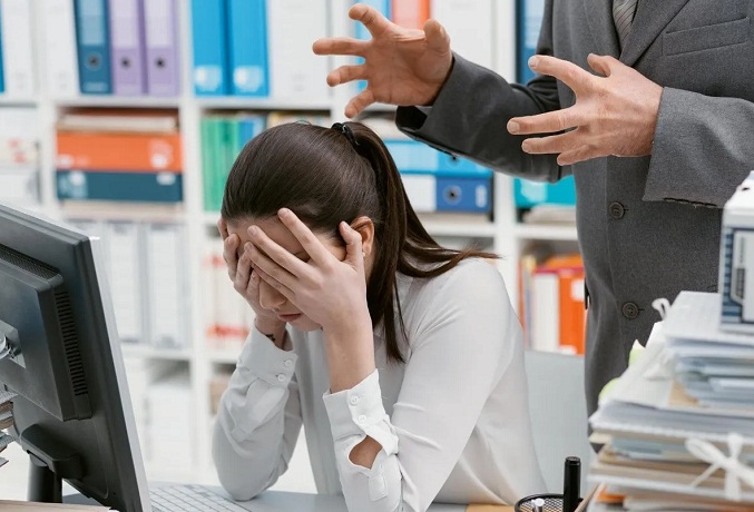 En Venezuela hace falta un protocolo único para regular el acoso laboral