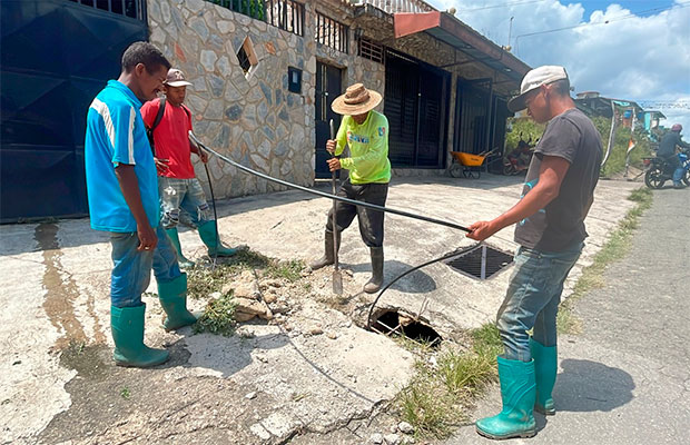 Familias-de-Sabaneta-cuentan-con-agua-potable