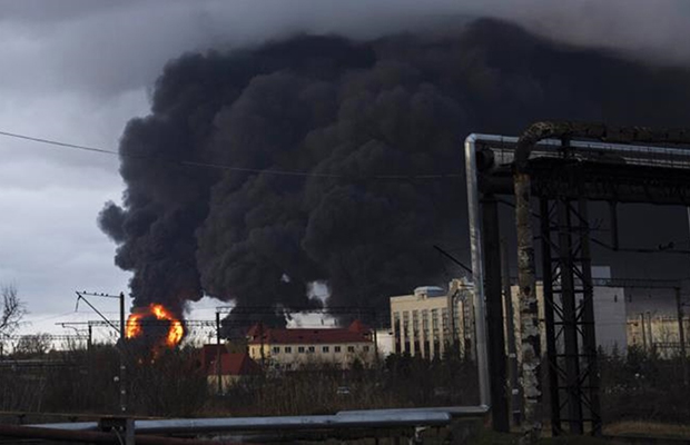 Rusia atacó refinería ucraniana que abastecía al Ejército en Donbás