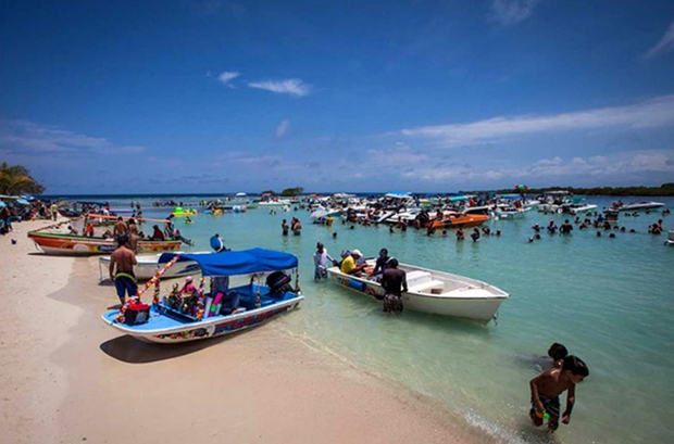 Autoridades resaltan que Falcón es el principal destino turístico de la región