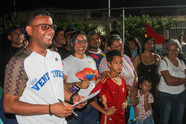 En-Mariño-reinauguran-cancha-solicitada