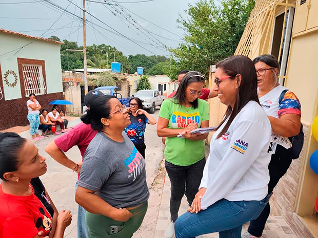 Familias-de-San-Mateo-celebraron-la-reinaguración