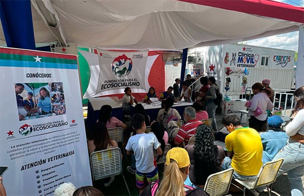 Inaugurada-clínica-veterinaria-móvil