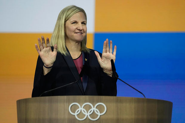 Kirsty-Coventry-crea-cuatro-nuevos-grupos