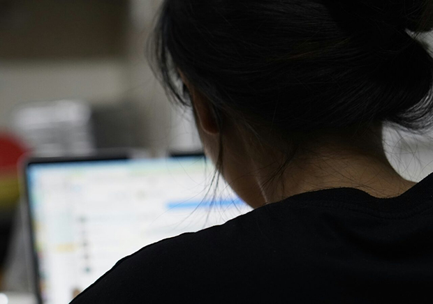 Más de la mitad de las jóvenes venezolanas han sufrido violencia digital de género