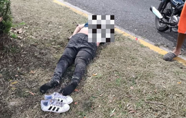 Motorizado-murió-tras-derrapar-en-la-Av.-Casanova-Godoy