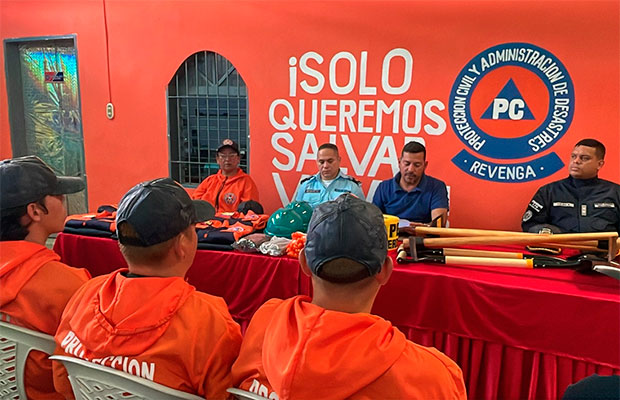 Protección-Civil-Revenga-fortalece-su-operatividad