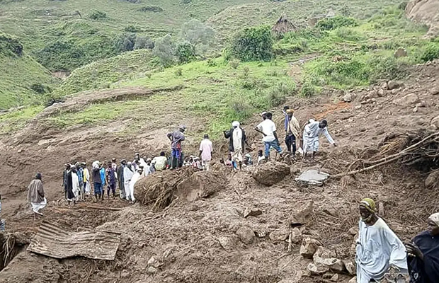 Recuperan 100 cadáveres de víctimas del deslizamiento que arrasó una aldea entera de Sudán
