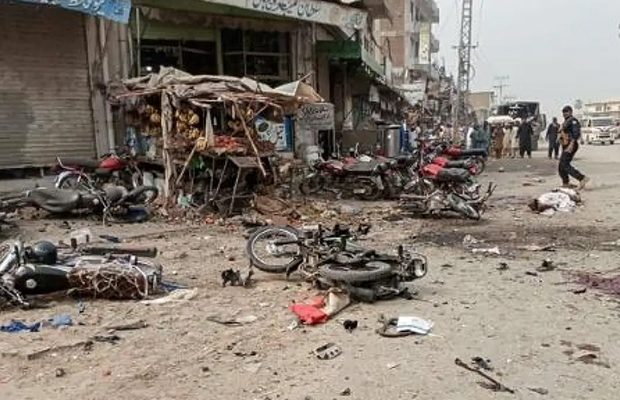 Al menos 3 policías muertos y 3 heridos en dos ataques en el noroeste de Pakistán