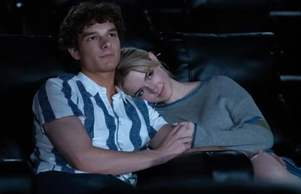 El drama romántico 'Regretting you' lidera la taquilla de fin de semana en EE.UU.