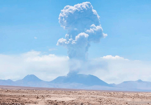 Tras-10-mil-años-dormido,-erupcionó-en-Etiopía-el-volcán-Hayli-Gubbi