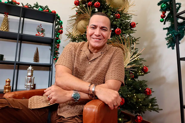Víctor-Manuelle-se-distancia-de-la-salsa-para-crear-nuevos-éxitos-de-estilo-navideño