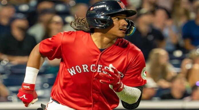 Jhostynxon García fue cambiado a los Piratas de Pittsburgh