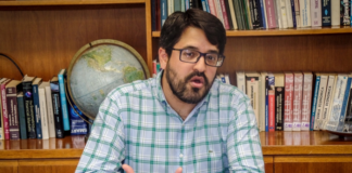 Asdrúbal Oliveros prevé crecimiento económico del 12% y nuevo esquema cambiario para 2026