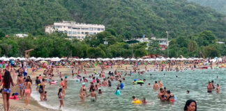Bañistas colmaron playas de La Guaira este fin de semana