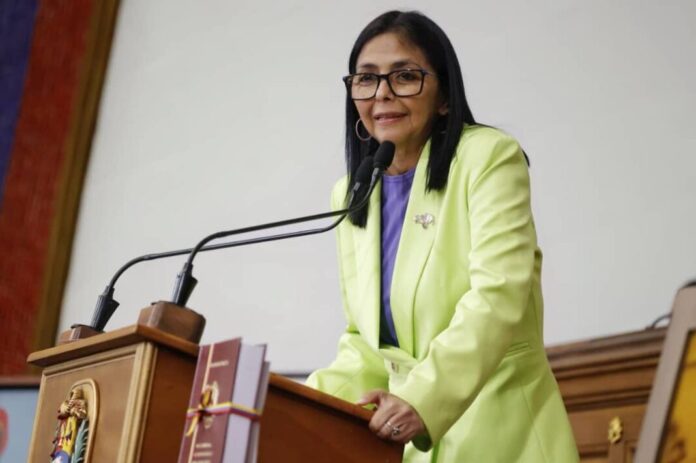 Delcy Rodríguez propone dos fondos con el ingresos de divisas