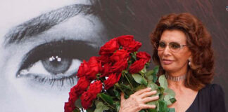 La tristeza de Sophia Loren por la muerte de Valentino: «Siempre te llevaré conmigo»