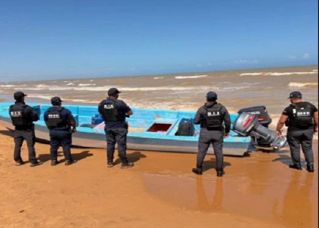Localizan embarcación vinculada al tráfico ilícito de drogas en La Vela