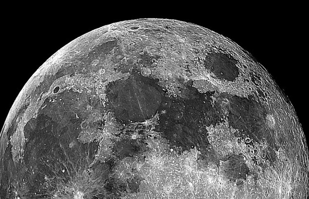 proponen instalar radiotelescopios en la Luna para observar agujeros negros