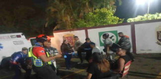 6 heridos deja vuelco de unidad de transporte en carretera hacia Ocumare de la Costa