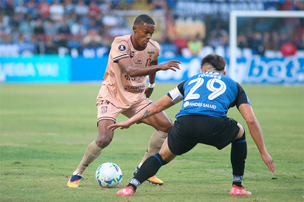 Carabobo-saca-al-Huachipato