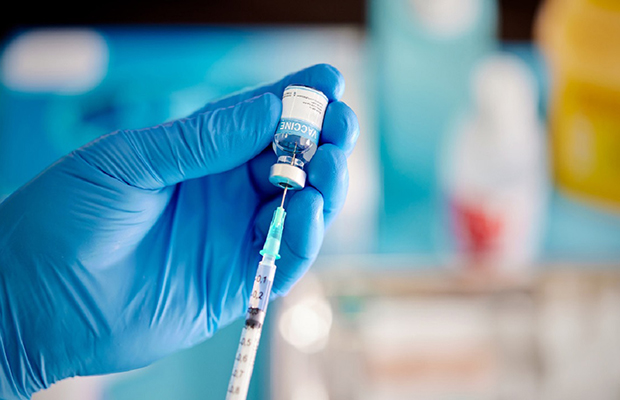 Centros médicos rusos producen dos vacunas contra el cáncer de colon