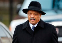 Fallece el reverendo Jesse Jackson, 2 veces candidato presidencial en EEUU