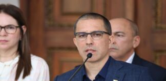 Jorge Arreaza reporta recepción de casi 6 mil 500 solicitudes de amnistía