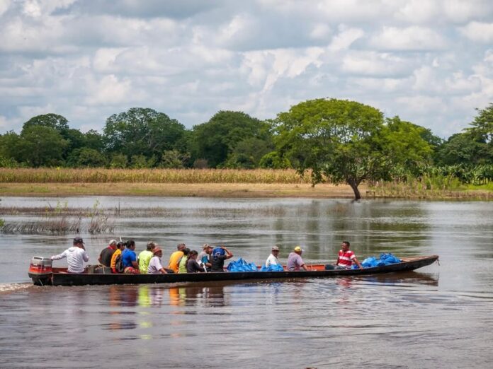 Naufragó embarcación que transportaba ayuda humanitaria en Delta Amacuro