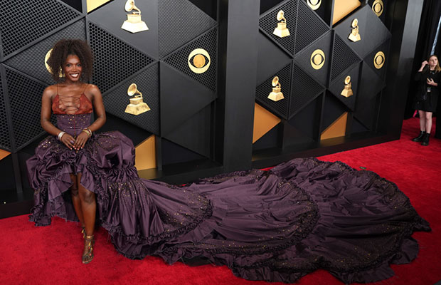 Plumas,-brillos-y-transparencias,-protagonistas