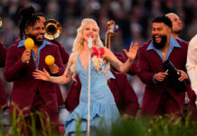 Rosalía, Lady Gaga, Residente y otros músicos elogian la actuación de Bad Bunny