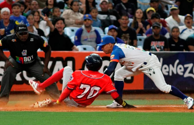 Venezuela-debuta-con-derrota