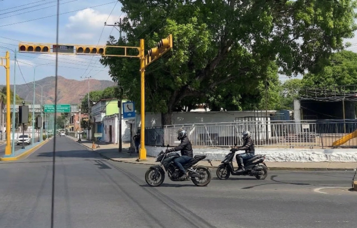 9 de cada 10 motorizados en la capital de Guárico acatan el uso del casco