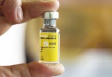 Academia Nacional de Medicina exhorta a la población a vacunarse contra la fiebre amarilla