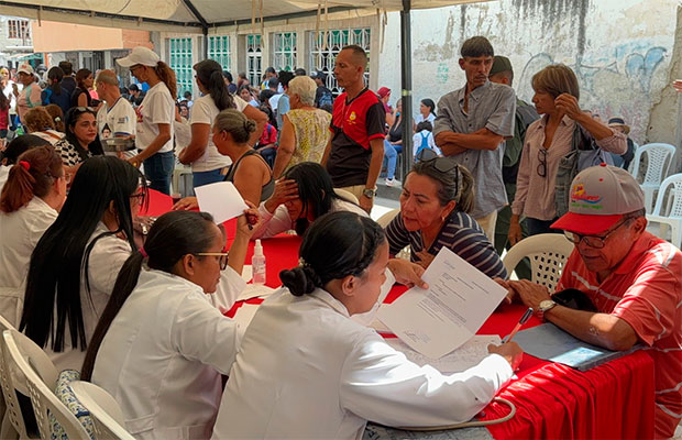 Atendidas-más-de-2-mil-personas