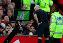 Aumentan los errores arbitrales y del VAR en la Premier League