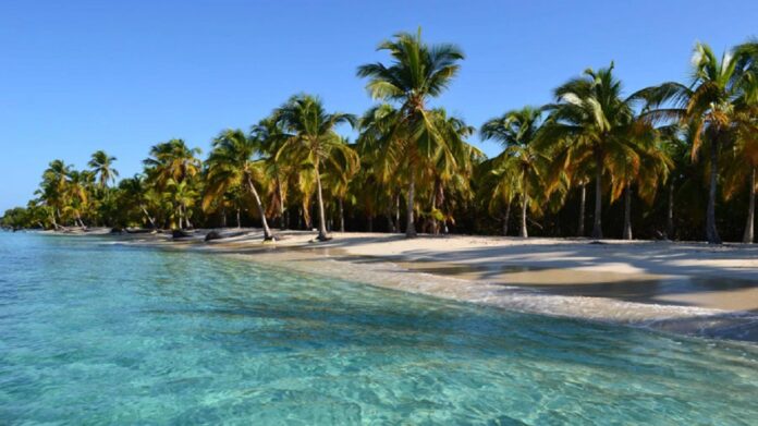 Autoridades de Falcón lanzan plan de «Gestión Sostenible Morrocoy 2026»