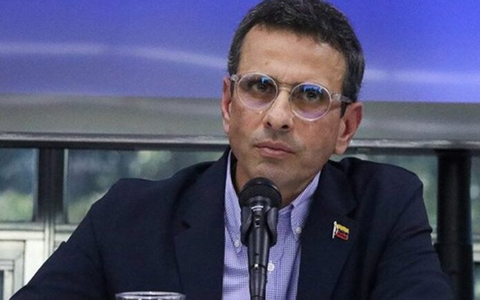 Capriles insta al Gobierno a convocar sectores para un «acuerdo salarial»