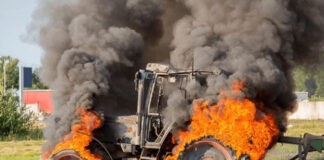Delincuentes incendiaron una finca y quemaron toda la maquinaria agrícola en Guárico