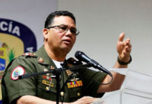 Destituyen a Padrino López y nombran a Gustavo González López como ministro de Defensa